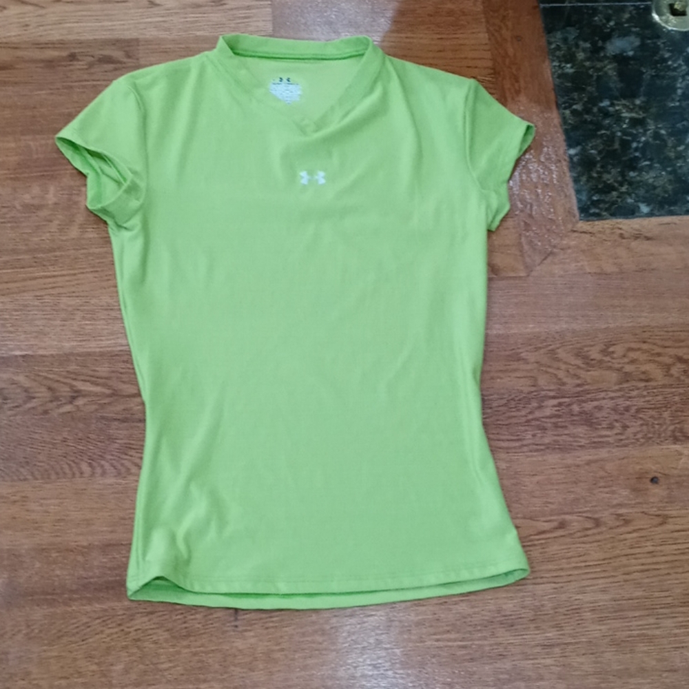 Under Armour kiwi cap sleeve tank